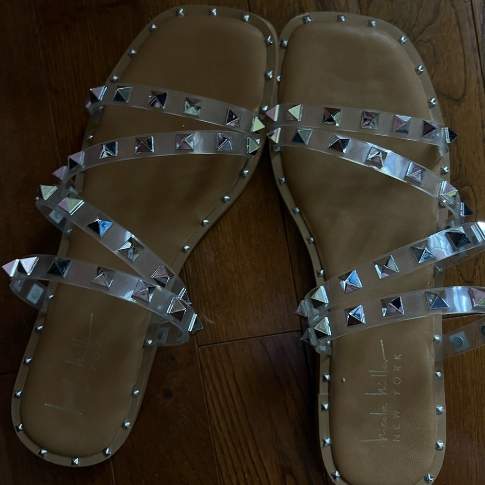 Sandals - Picture 2 of 3